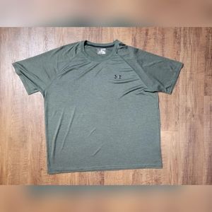 FREE W BUNDLE Under Armour HeatGear t-shirt